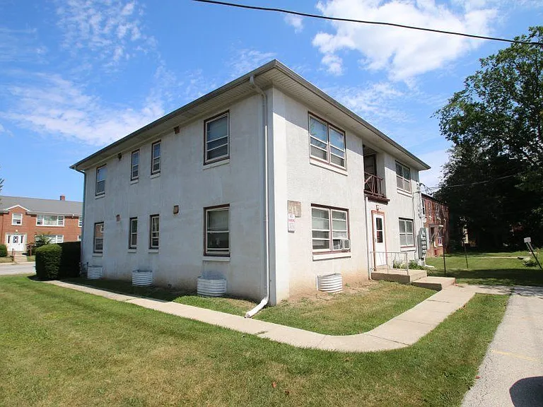 7323 W Center St #5 — Photo 12