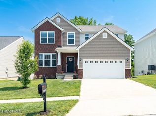 16983 Green Crest Ln, Louisville, KY 40245