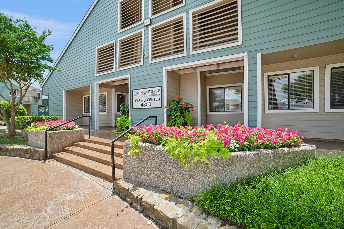 Building Photo - Colinas Pointe
