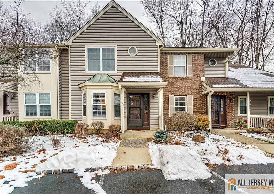 1st image of 1805 Poplar Ct