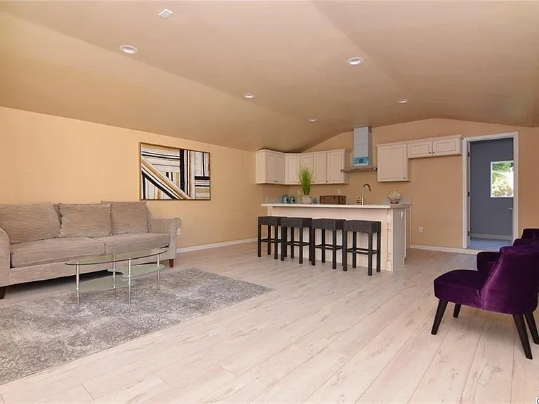1809 Bonita Ave #1809 — Photo 7