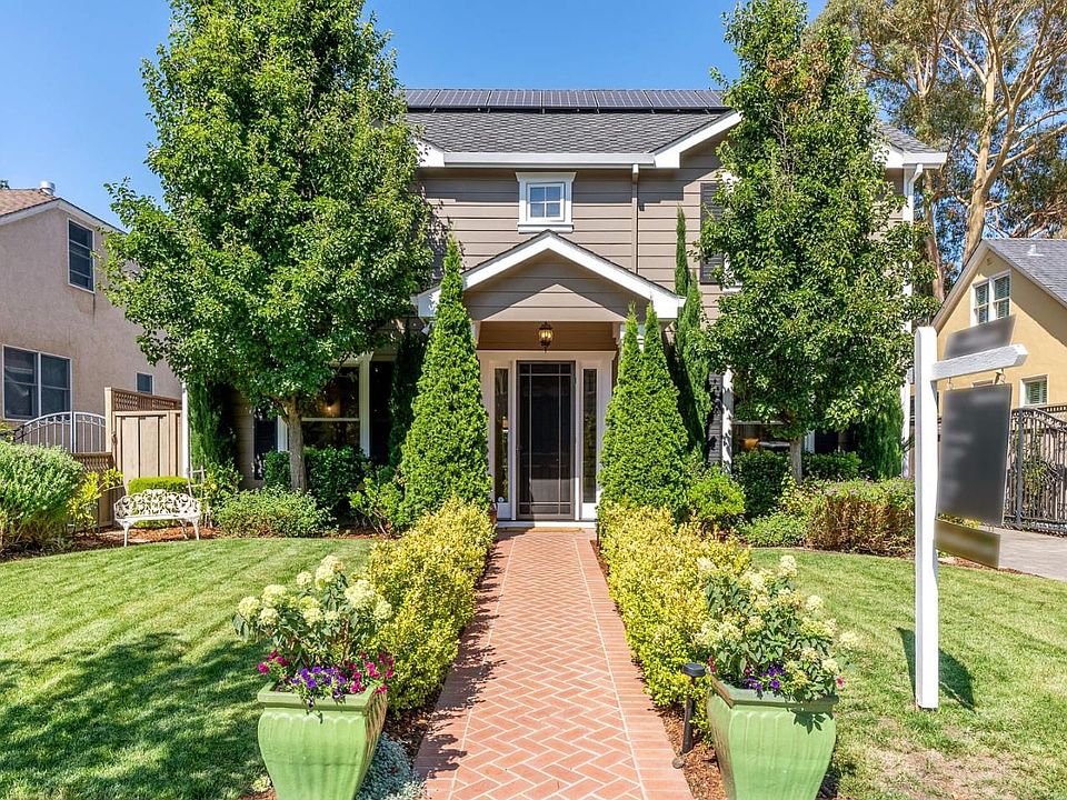 1st image of 1032 Balboa Ave