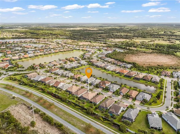 12437 Golden Sage Dr, Sarasota, FL 34238