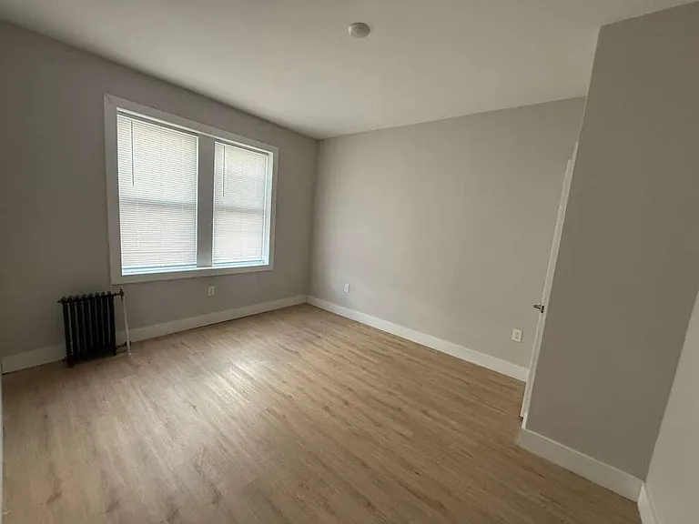 167 Manhattan Ave #33E — Photo 4
