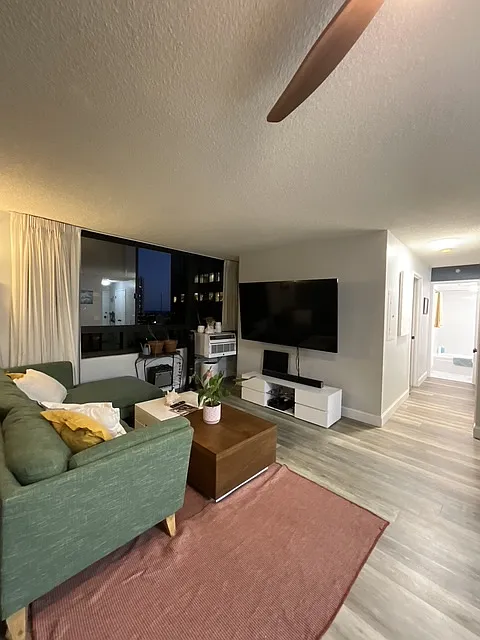 1 bed, 628 sqft, $3,200 — Photo 2