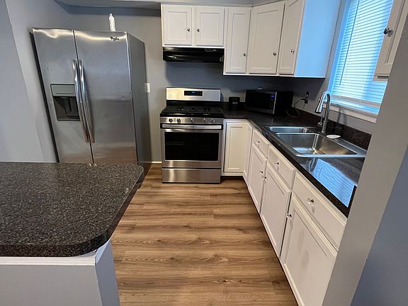 5th image of 1113 N Central Ave