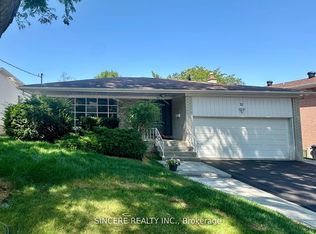 32 Colonnade Rd, Toronto, ON M2K2L5