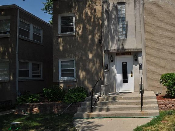 2nd image of 207 Carlton Ter