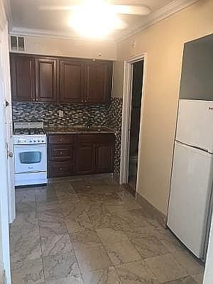 2nd image of 314 W 105th St APT 4B