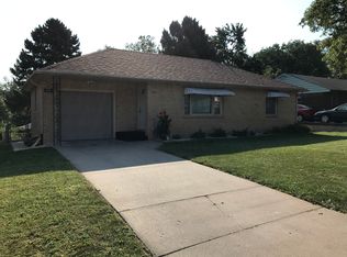 434 S 52nd St, Lincoln, NE 68510