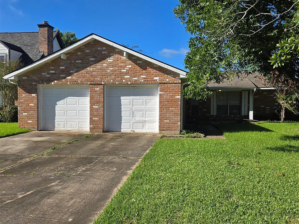 3046 Mosby Dr