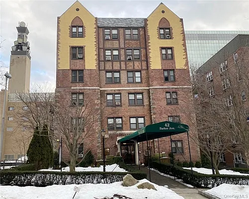 42 Barker Ave Photo 1