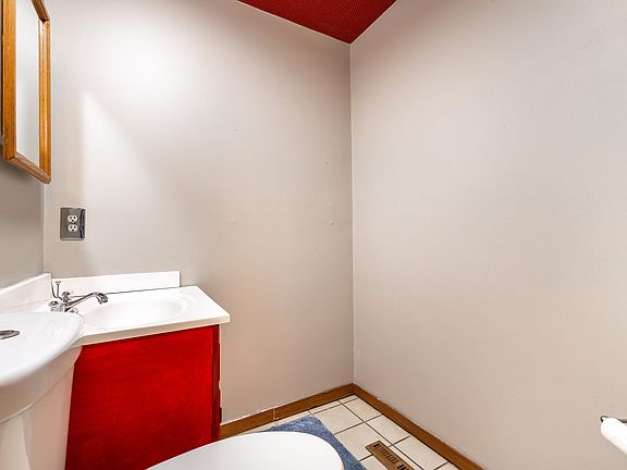 4th image of 786 Stone Ridge Pl