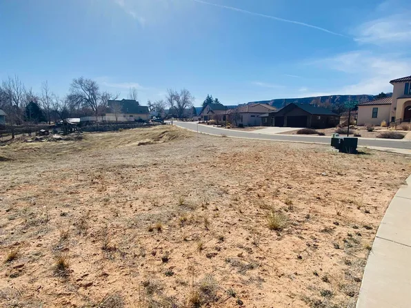 2121 Riverbend Ct, Grand Junction, CO 81507