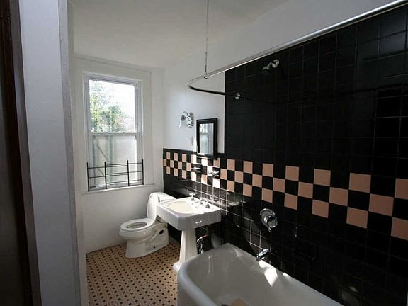 5th image of 1806 120th St Fl 2