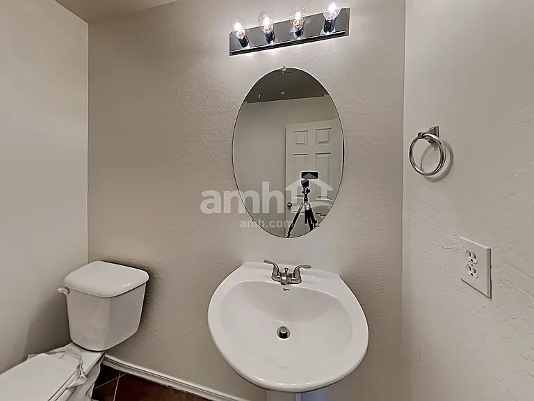 16600 N 176th Ln — Photo 10