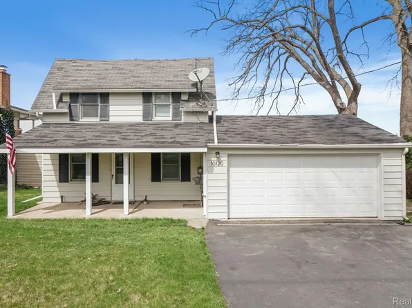 10120 Elizabeth Lake Rd, White Lake, MI 48386