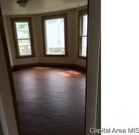 5th image of 1386 Willard St