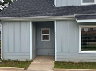 990 S 6th Ave, Denison, TX 75021