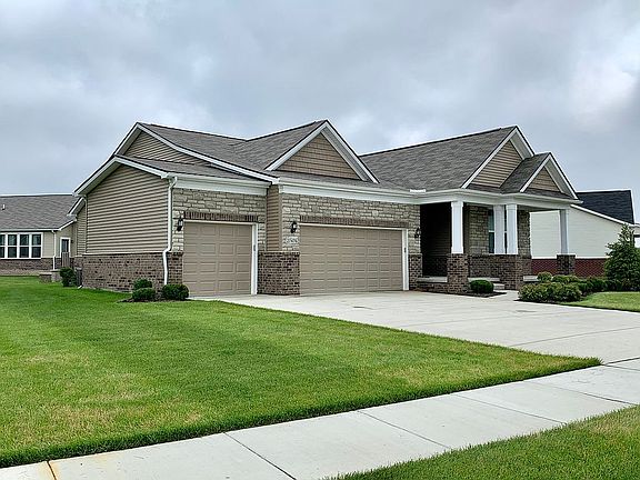 2nd image of 27476 Montague Dr