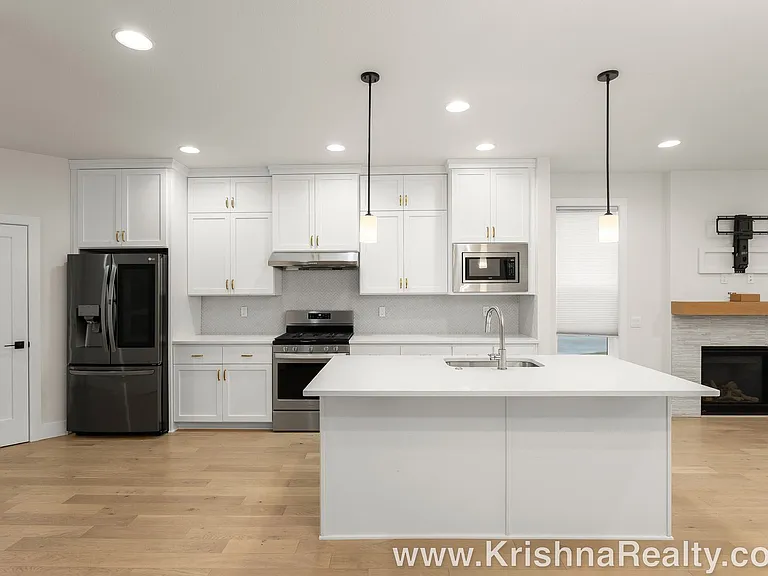 4227 SE Reed Dr — Photo 9