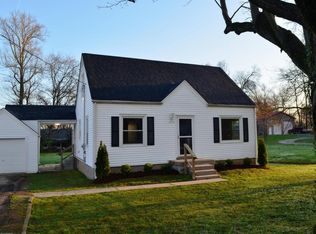 1019 Minor Ln, Louisville, KY 40219