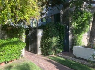 428 S Canon Dr #428A, Beverly Hills, CA 90212