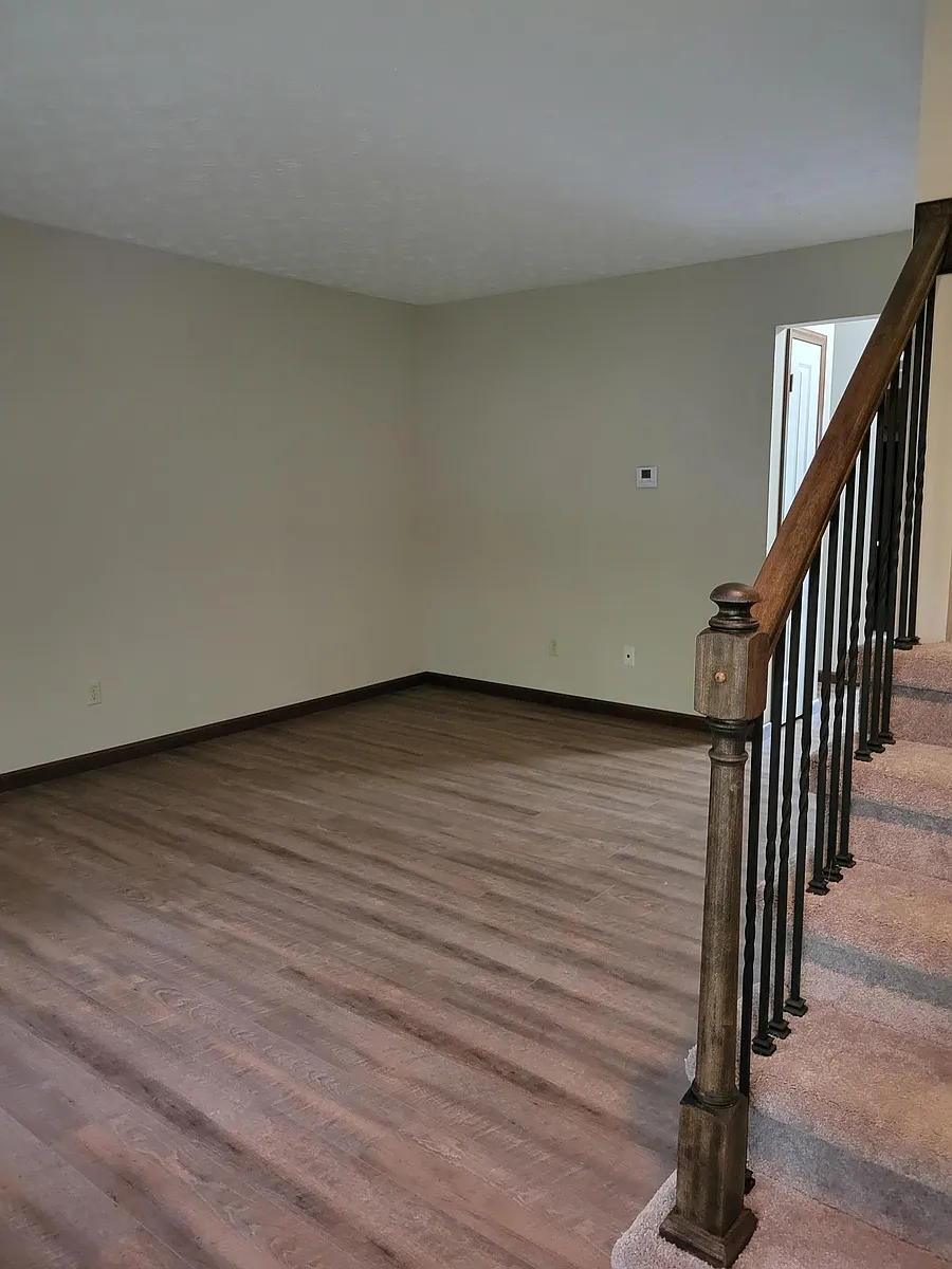 Building Photo - 32 Manor Dr #32