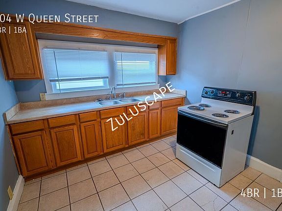 5th image of 704 W Queen St