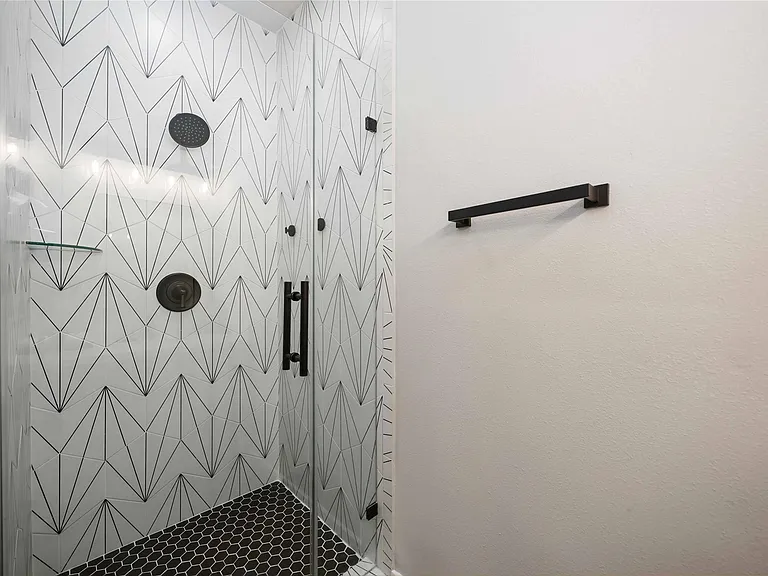 2409 Dolly Wright St #B — Photo 16