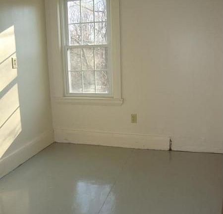 4th image of 61 Cocasset St