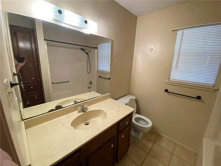 2317 Vialoux Dr — Photo 19