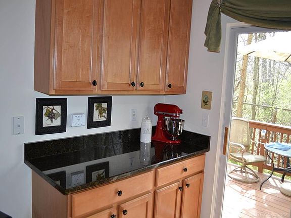 3rd image of 158 Legacy Park Cir