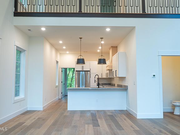 5th image of 2314 Island Home Ave