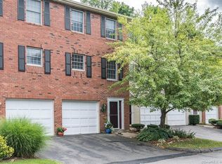 32 Crown Rdg UNIT 32, Newington, CT 06111