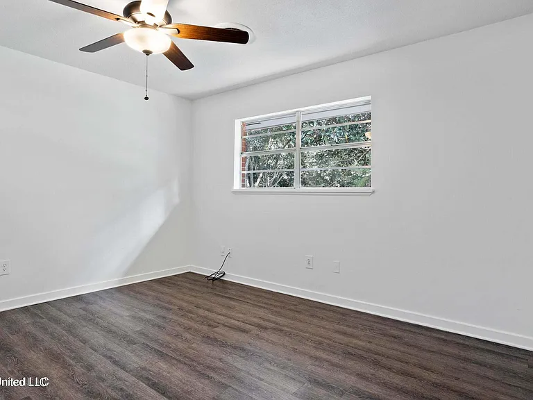 2508 Shady Ln — Photo 14