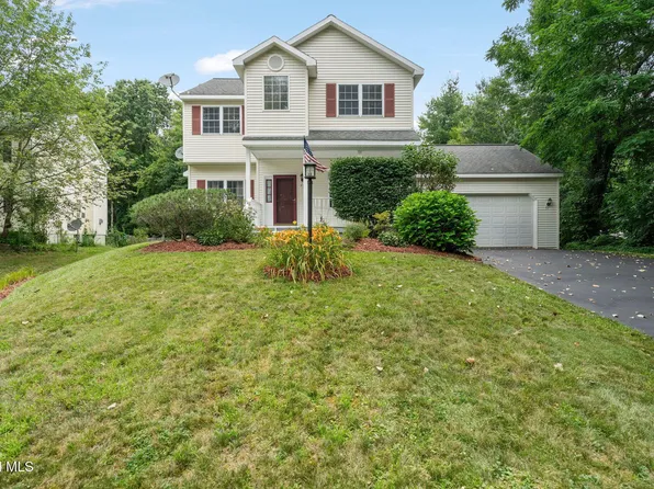 57 Willowbrook Terrace, Clifton Park, NY 12065