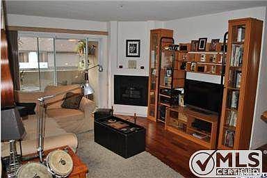 4th image of 15455 Sherman Way APT 7