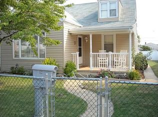 28 Riverside Rd, Essex, MD 21221
