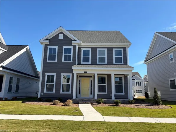 2221 Sanibel Ln, Chesapeake, VA 23321