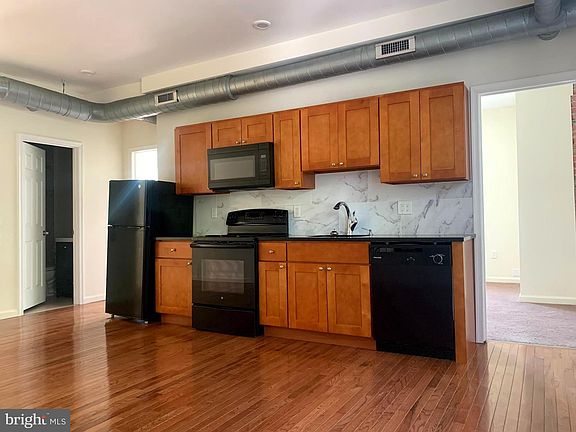 5th image of 434-36 S 52nd St #2R