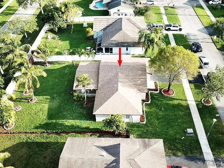 4804 SW 118th Ter — Photo 14
