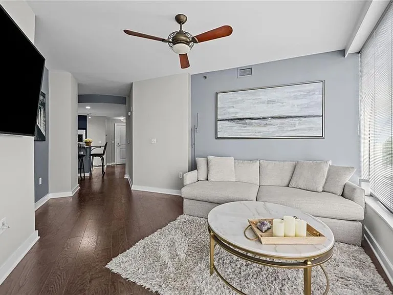 3338 Peachtree Rd NE #1105 — Photo 9