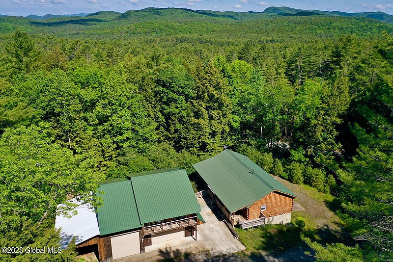 3rd image of 140 Rice Road