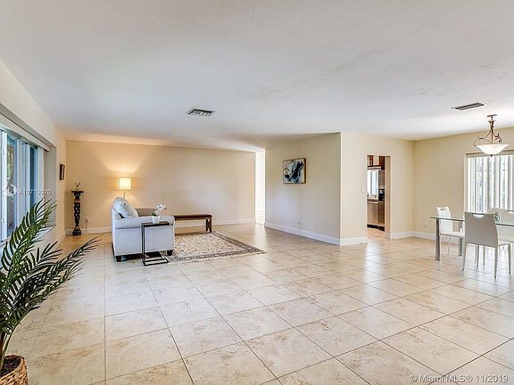 4th image of 13945 SW 82nd Ave