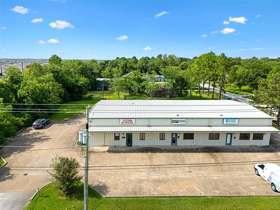 8019 FM 517 Rd W