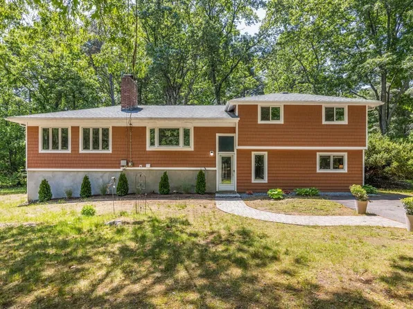 41 Robbins Rd, Sudbury, MA 01776