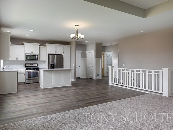 4th image of 966 Harper Woods Dr Unit 1