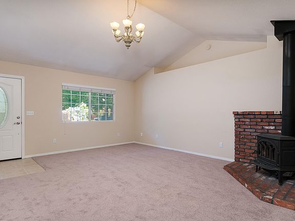 4th image of 3598 Ravenwood Ln
