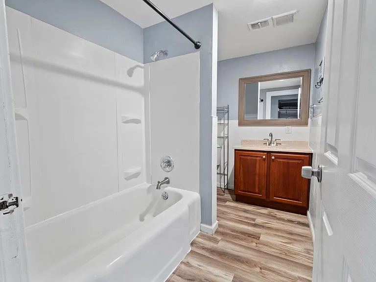 64 W Winter St #1 — Photo 8